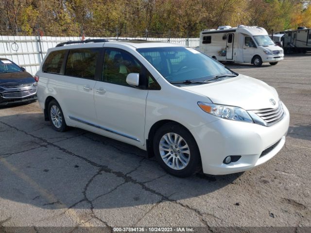 toyota  2015 5tdyk3dc3fs637103