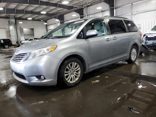 toyota sienna xle 2015 5tdyk3dc3fs654287