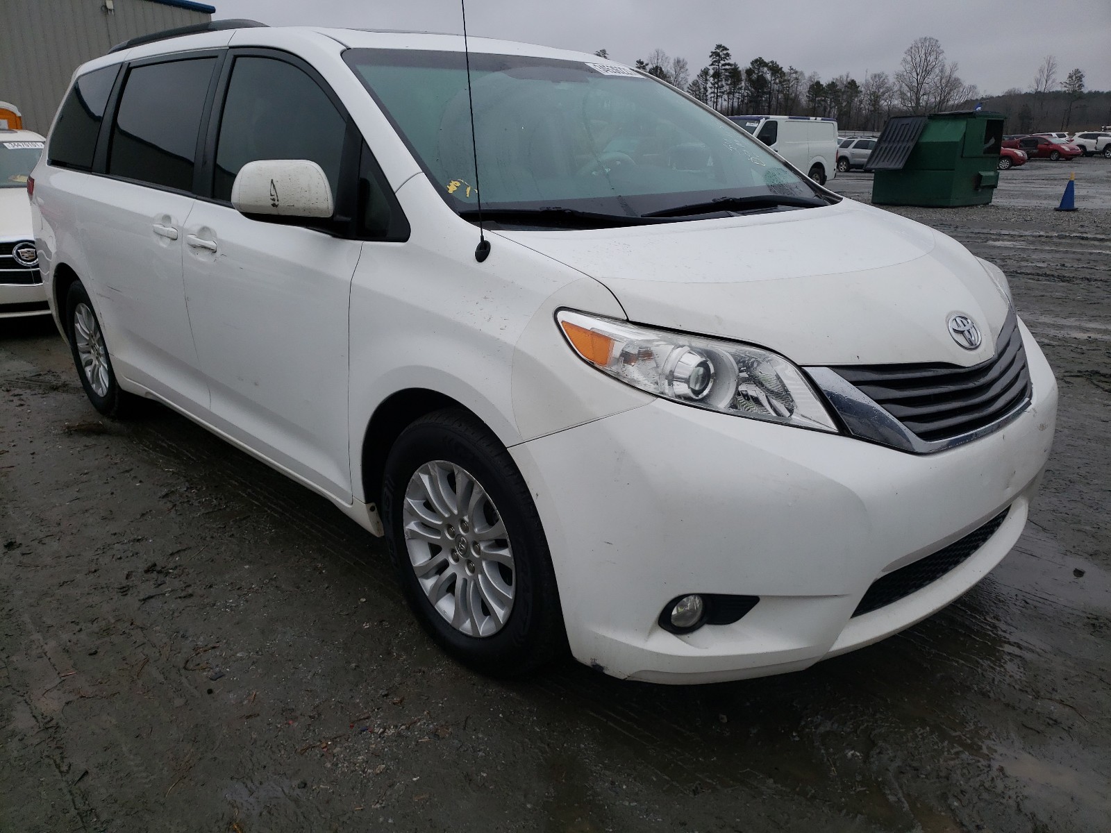 toyota sienna 2014 5tdyk3dc4es421517