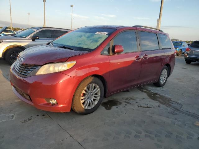 toyota sienna xle 2014 5tdyk3dc4es500301