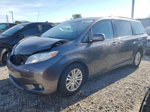 toyota sienna xle 2011 5tdyk3dc5bs071701