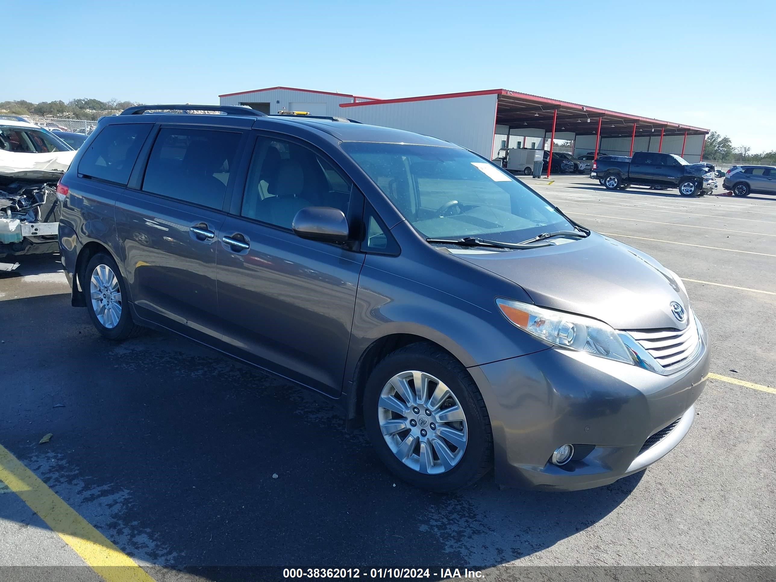 toyota sienna 2012 5tdyk3dc5cs252833