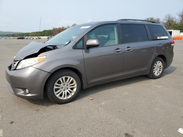 toyota sienna xle 2013 5tdyk3dc5ds400206