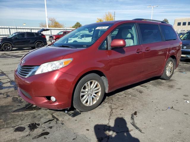 toyota sienna xle 2014 5tdyk3dc5es410588