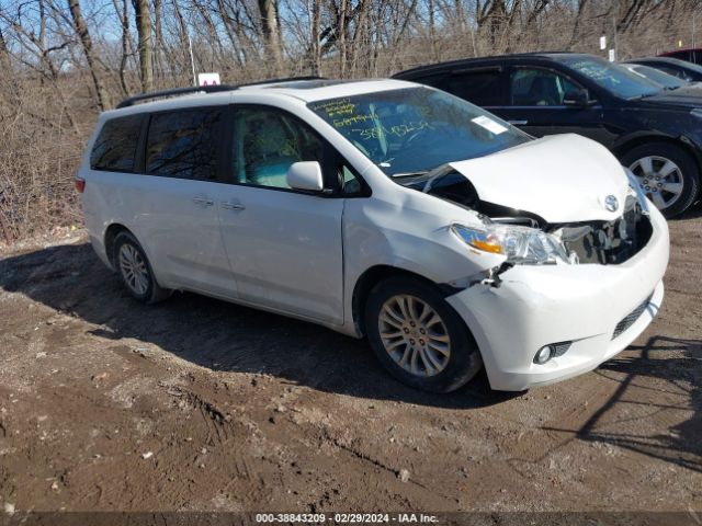 toyota sienna 2015 5tdyk3dc5fs587949