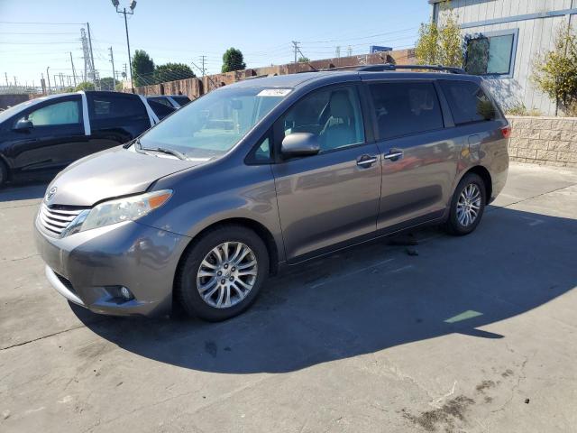 toyota sienna xle 2015 5tdyk3dc5fs649513