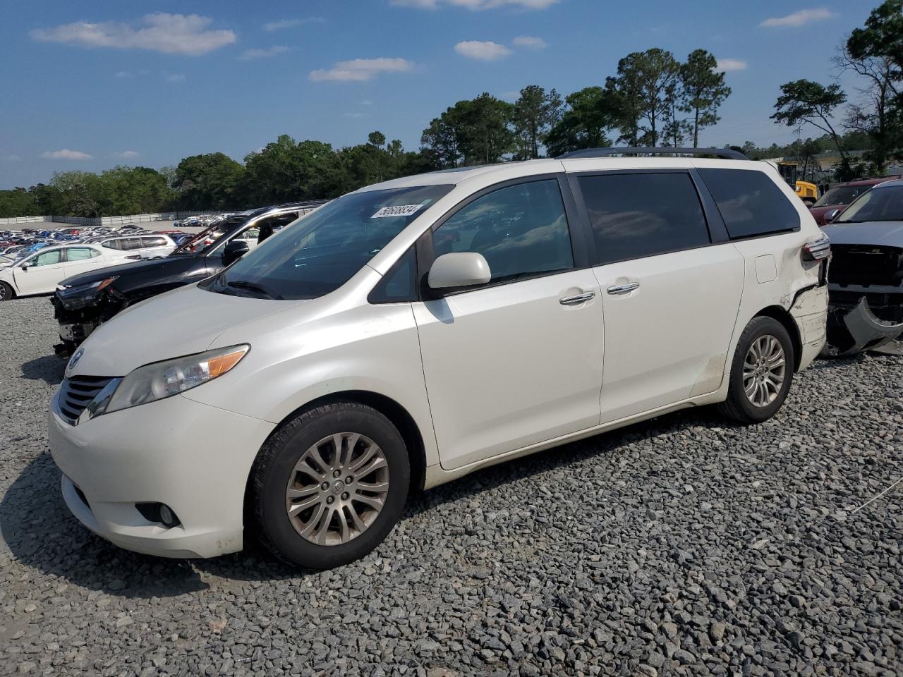 toyota sienna 2016 5tdyk3dc5gs719819