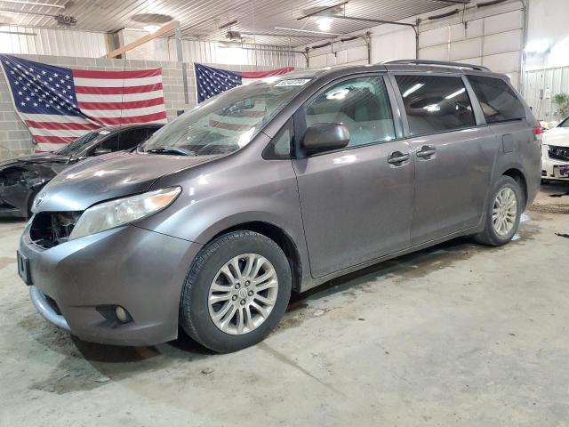 toyota sienna xle 2011 5tdyk3dc6bs016870