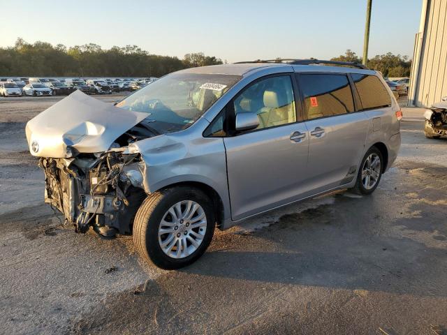 toyota sienna xle 2011 5tdyk3dc6bs152982