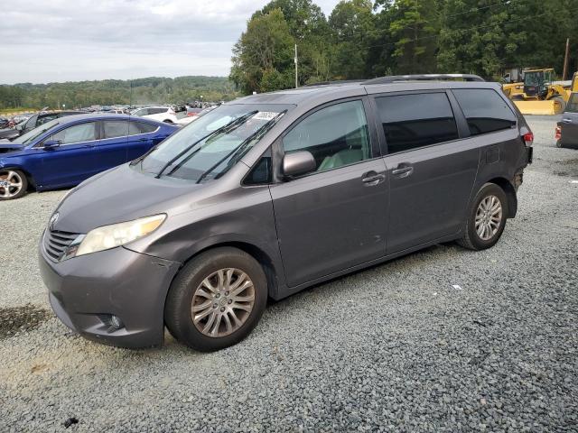 toyota sienna xle 2013 5tdyk3dc6ds388163