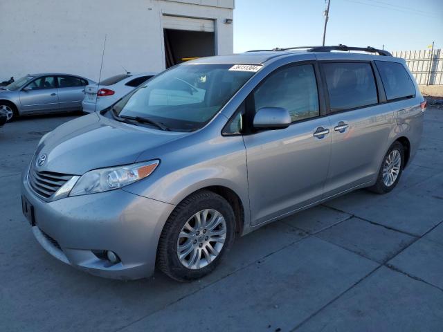 toyota sienna xle 2014 5tdyk3dc7es463356