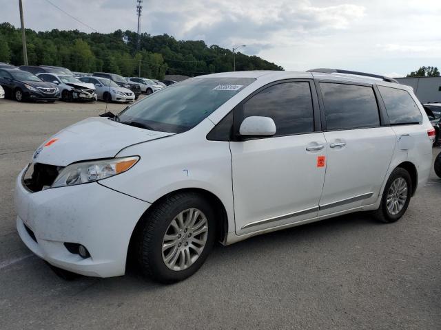 toyota sienna xle 2014 5tdyk3dc7es520140