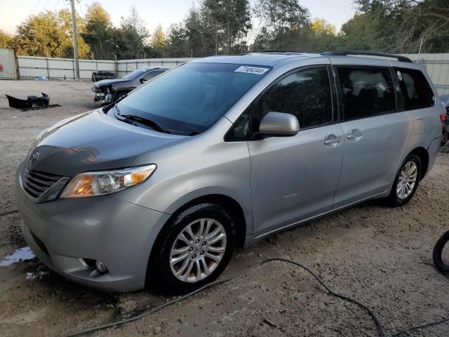 toyota sienna xle 2015 5tdyk3dc7fs633118