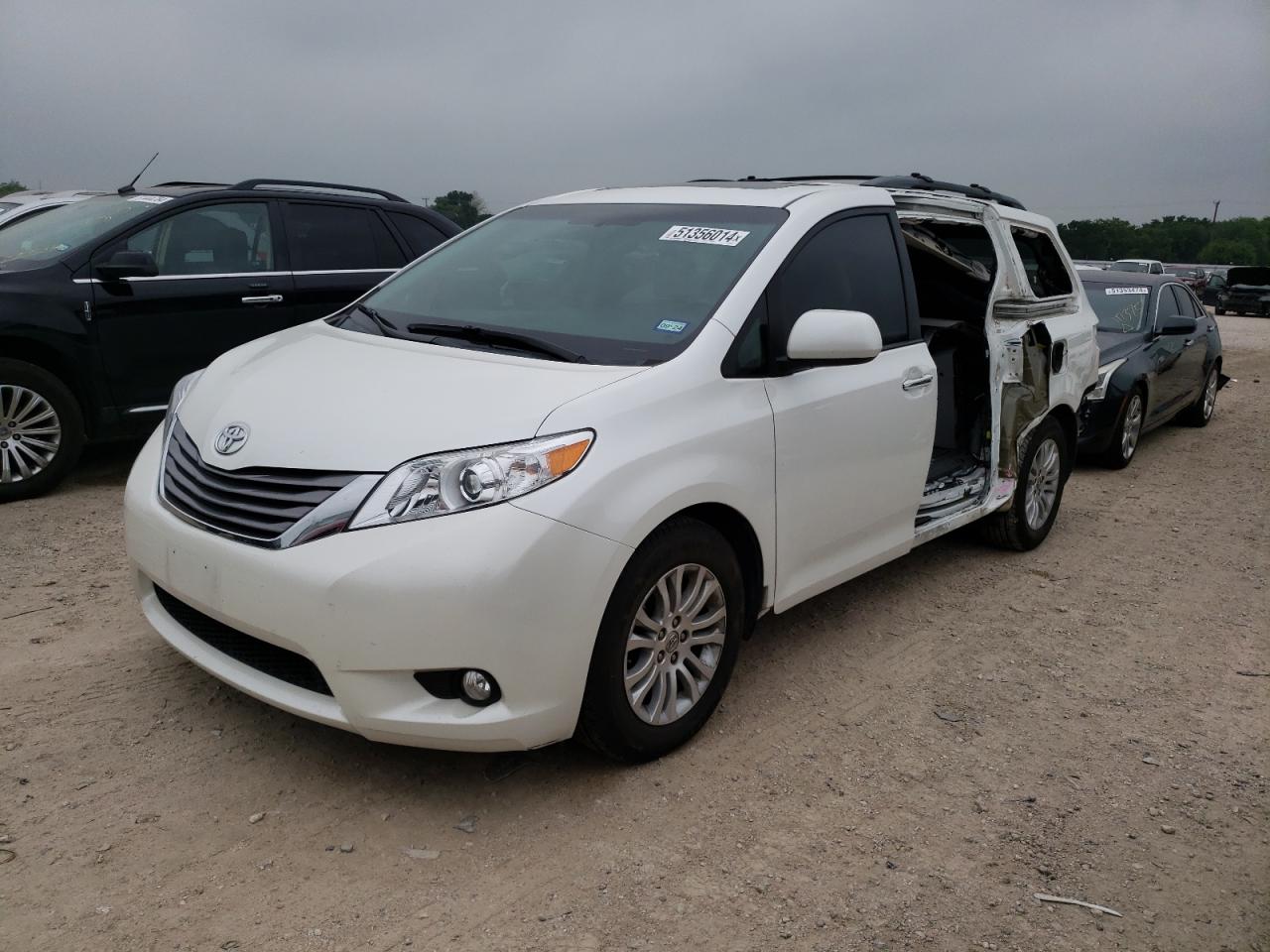 toyota sienna 2015 5tdyk3dc7fs652915