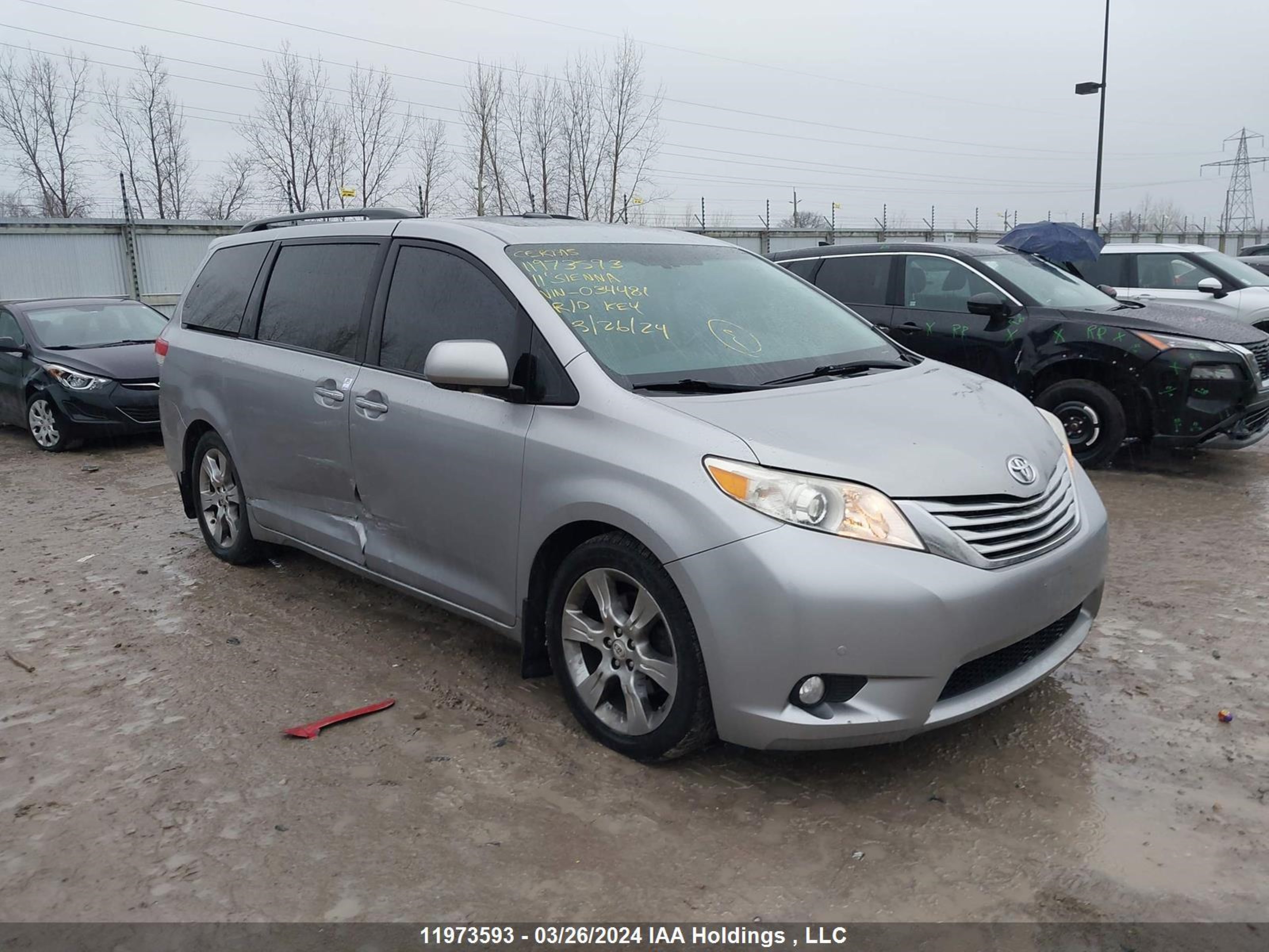 toyota sienna 2011 5tdyk3dc8bs034481