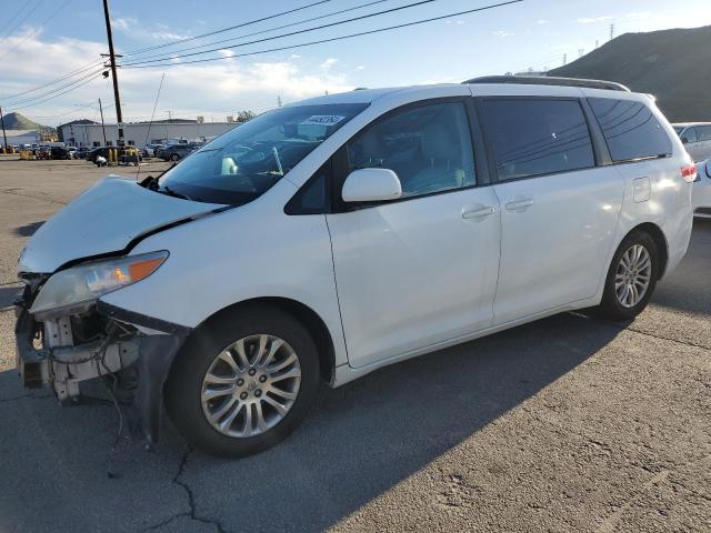 toyota sienna xle 2011 5tdyk3dc8bs038451