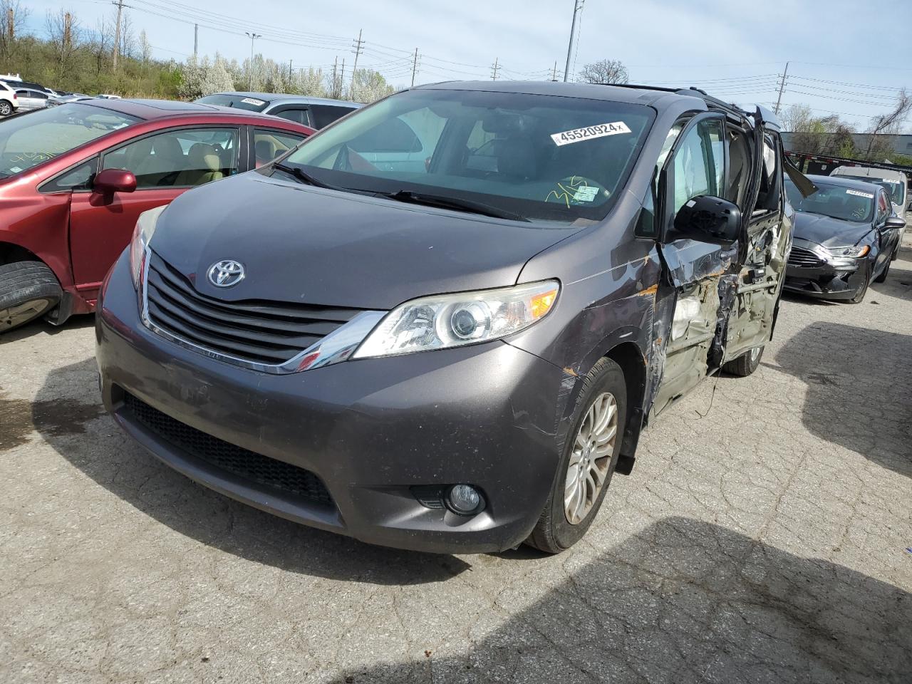 toyota sienna 2012 5tdyk3dc8cs199674