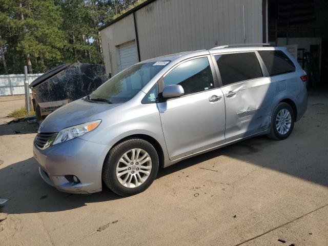 toyota sienna xle 2015 5tdyk3dc8fs676284