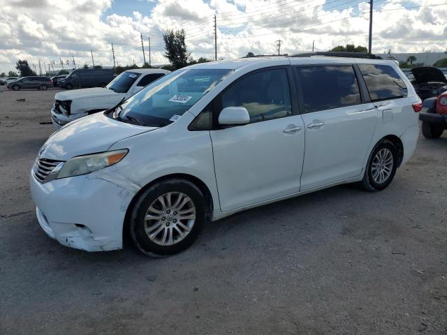 toyota sienna xle 2015 5tdyk3dc9fs625442