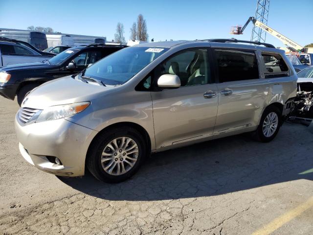 toyota sienna xle 2015 5tdyk3dc9fs657033