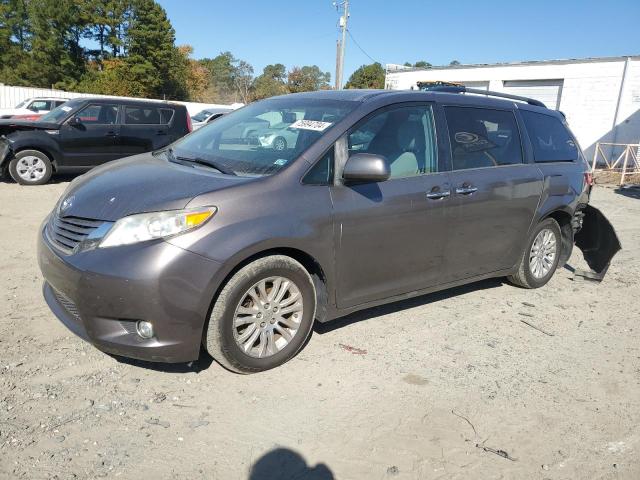 toyota sienna xle 2015 5tdyk3dc9fs664998