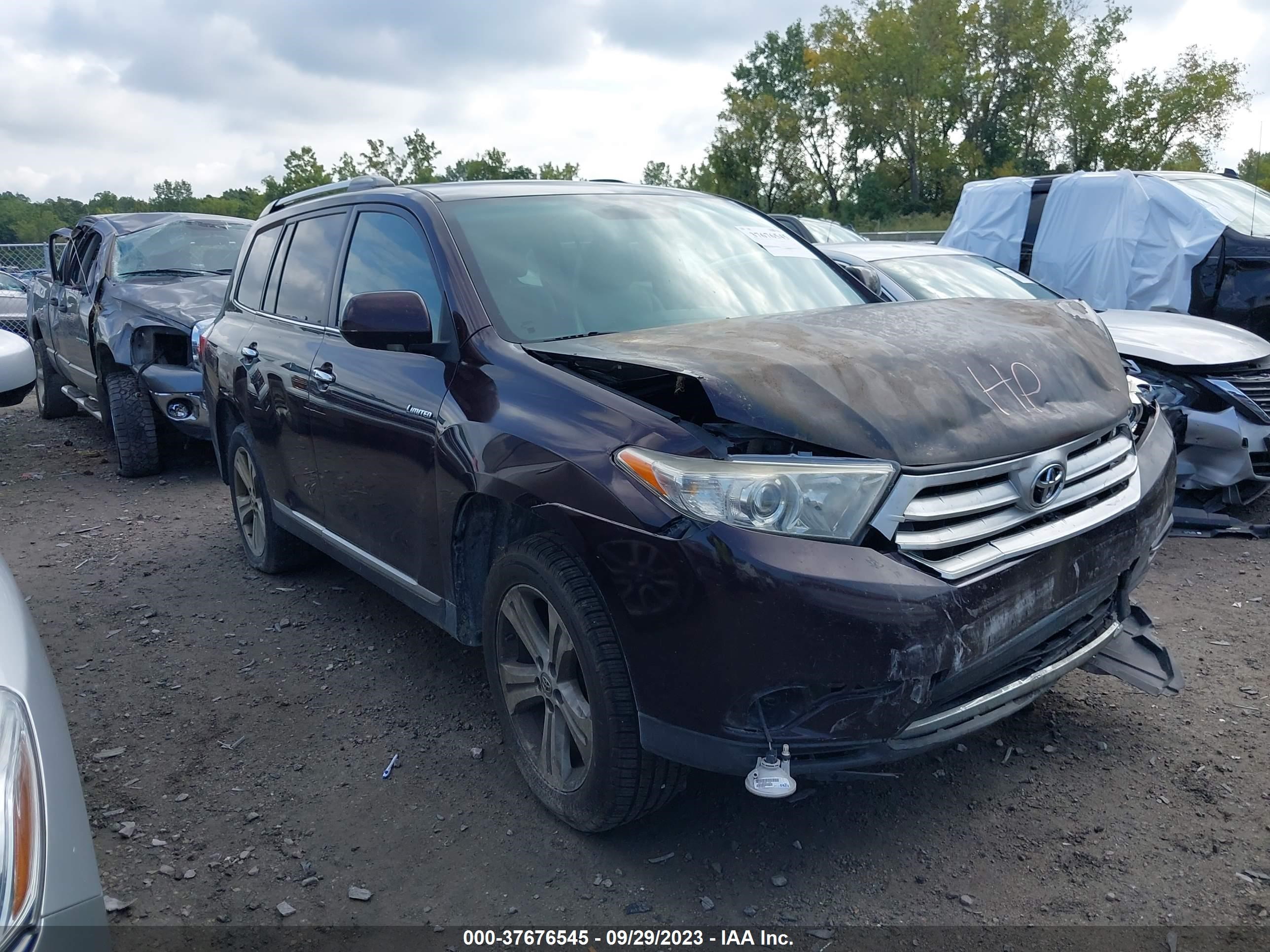 toyota highlander 2012 5tdyk3eh6cs055115