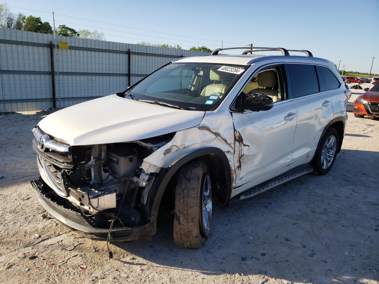 toyota camry 2016 5tdykrfh7gs139662