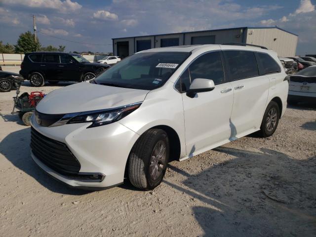 toyota sienna xle 2022 5tdyrkec0ns078161