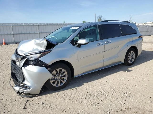 toyota sienna xle 2022 5tdyrkec1ns114973