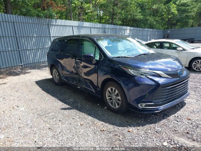 toyota sienna 2022 5tdyrkec3ns081880