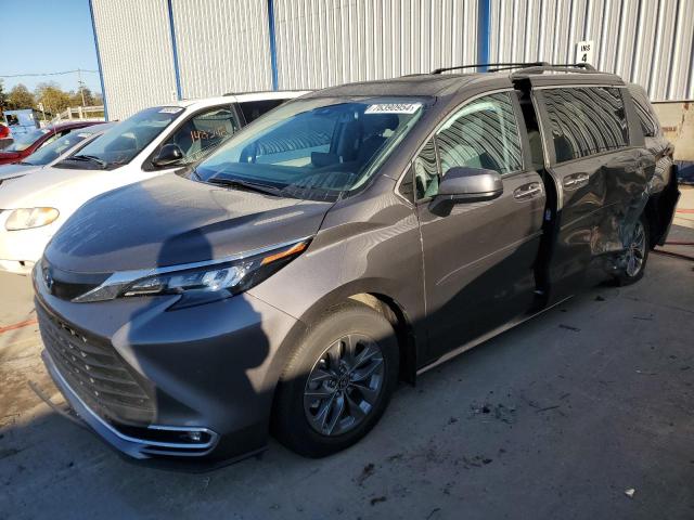 toyota sienna xle 2024 5tdyrkec3rs197716