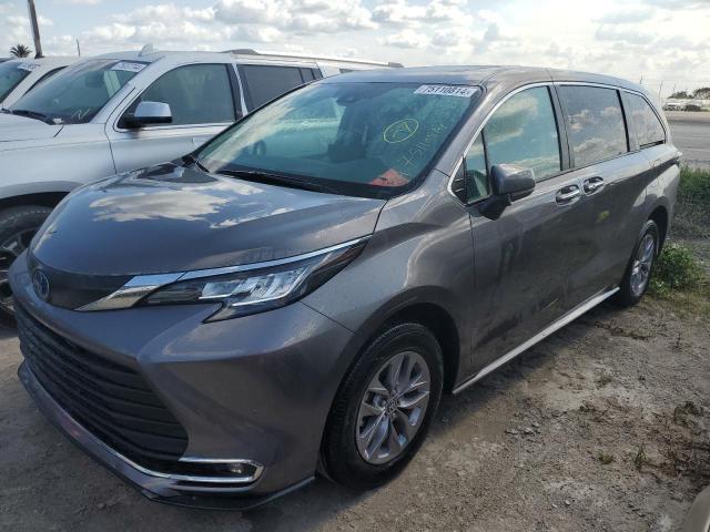 toyota sienna xle 2022 5tdyrkec4ns130794