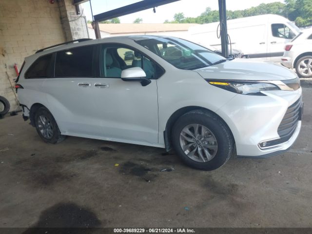 toyota sienna 2022 5tdyrkec6ns095434