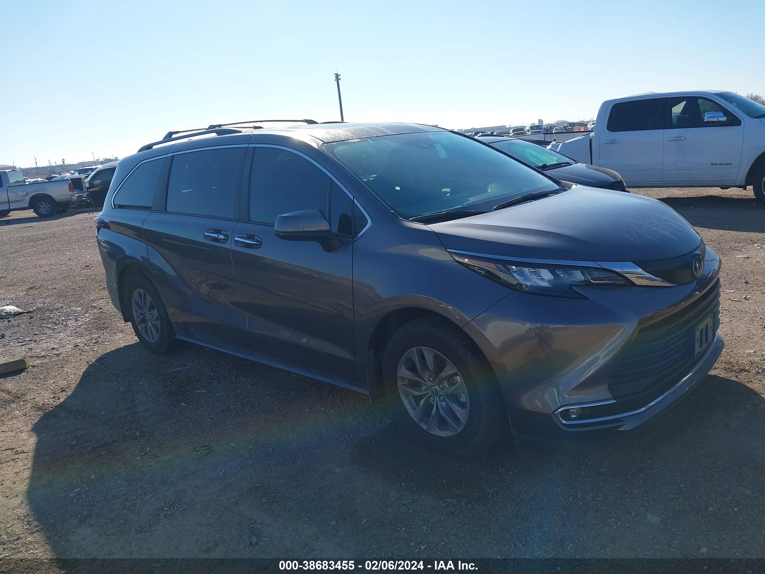 toyota sienna 2024 5tdyrkec7rs183785