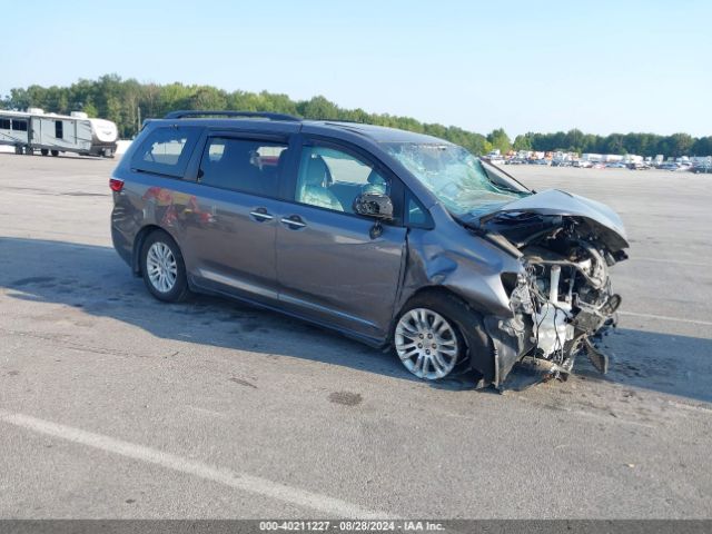 toyota sienna 2017 5tdyz3dc0hs878695