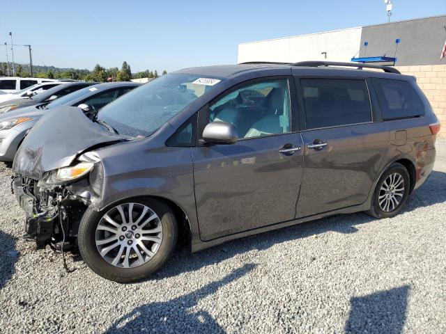 toyota sienna xle 2018 5tdyz3dc0js920594