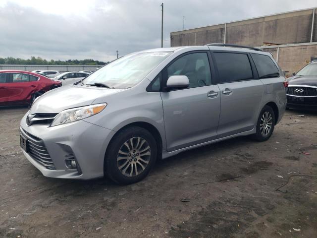 toyota sienna xle 2018 5tdyz3dc0js958150