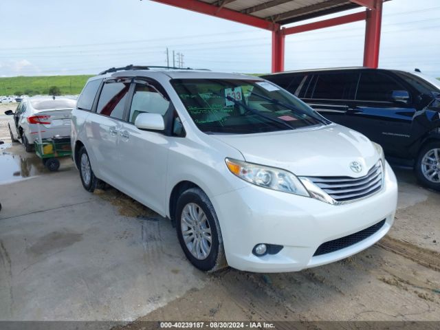 toyota sienna 2017 5tdyz3dc1hs800457