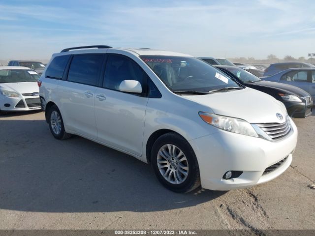 toyota sienna 2017 5tdyz3dc2hs815162