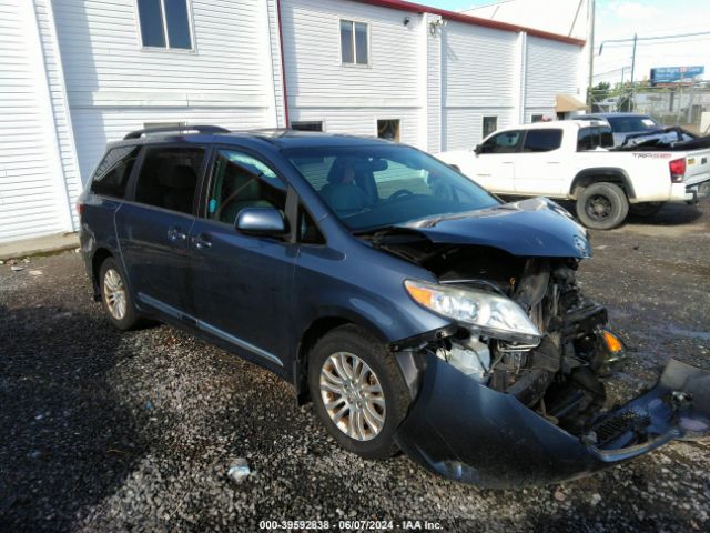 toyota sienna 2017 5tdyz3dc2hs837291