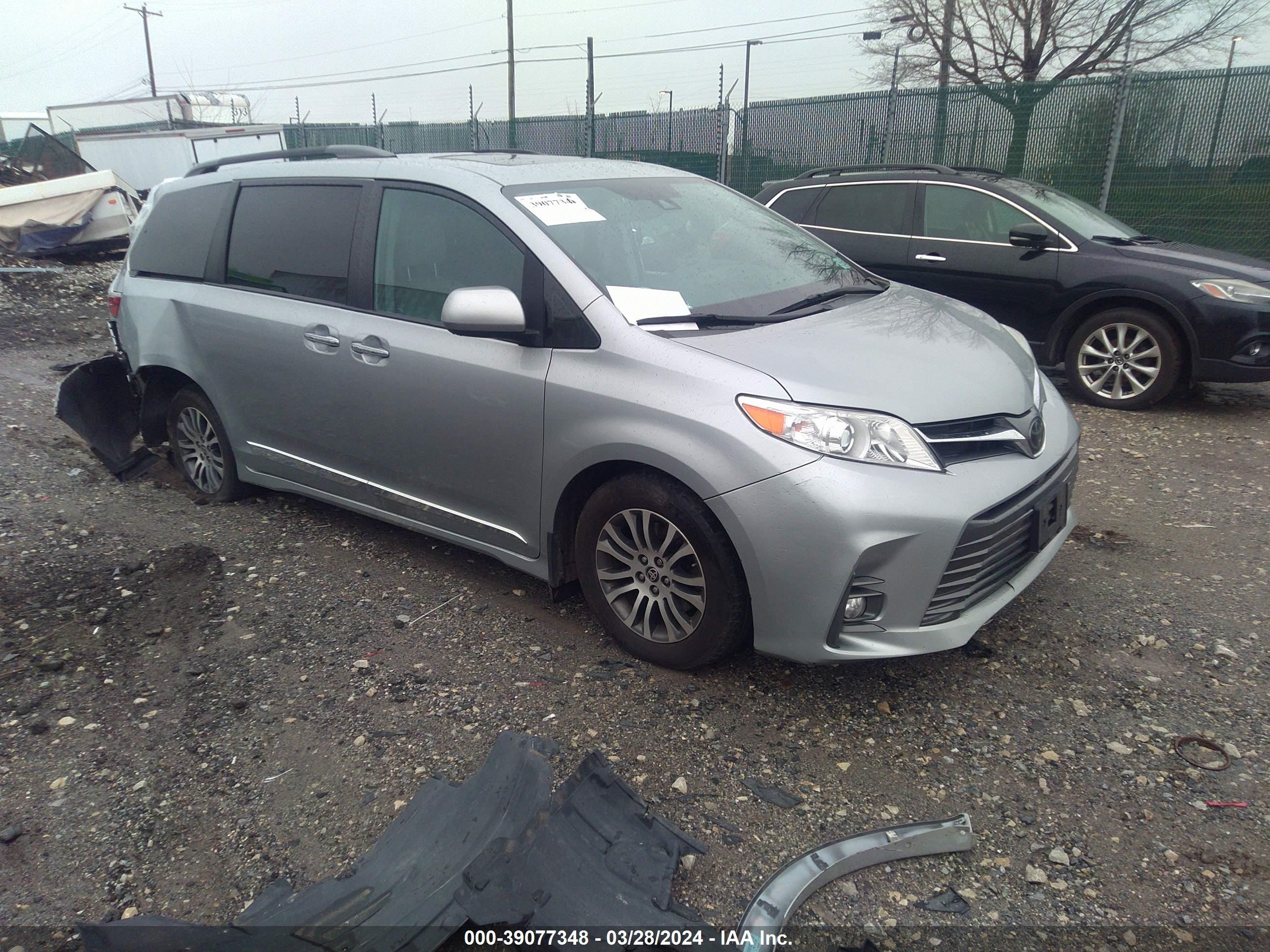 toyota sienna 2020 5tdyz3dc2ls073421