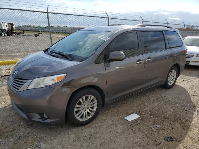 toyota sienna xle 2017 5tdyz3dc3hs795245