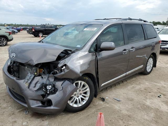 toyota sienna xle 2017 5tdyz3dc3hs835310