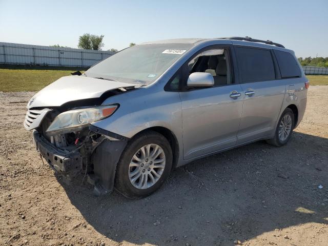 toyota sienna xle 2017 5tdyz3dc3hs836456