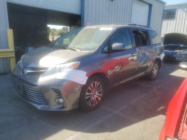 toyota sienna xle 2018 5tdyz3dc4js911347