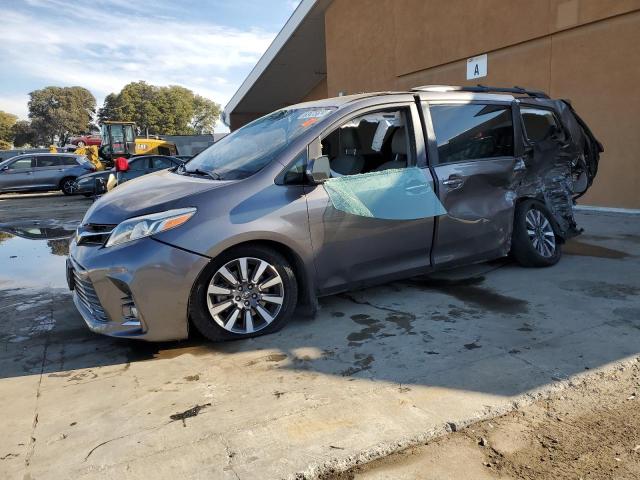 toyota sienna xle 2018 5tdyz3dc5js931168