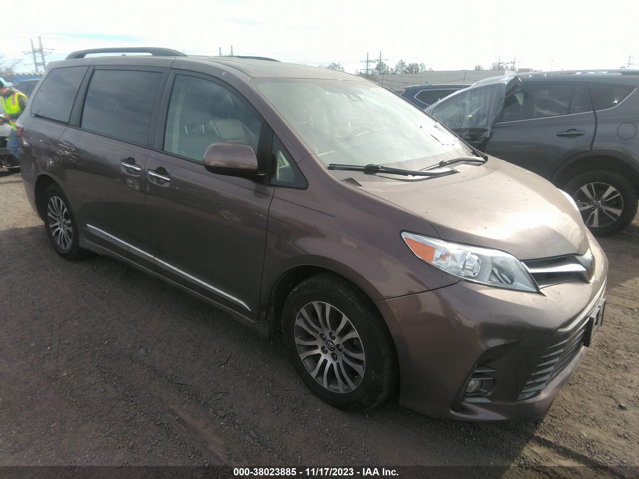 toyota sienna 2020 5tdyz3dc6ls031494