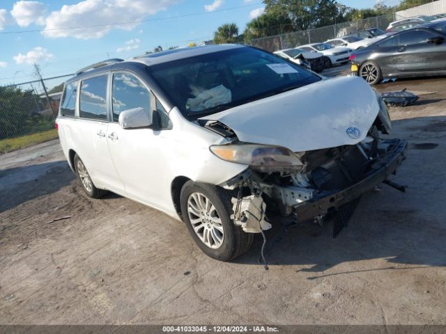 toyota sienna 2017 5tdyz3dc7hs813360