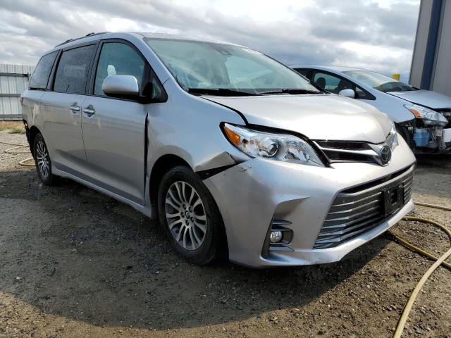 toyota sienna xle 2018 5tdyz3dc7js944309