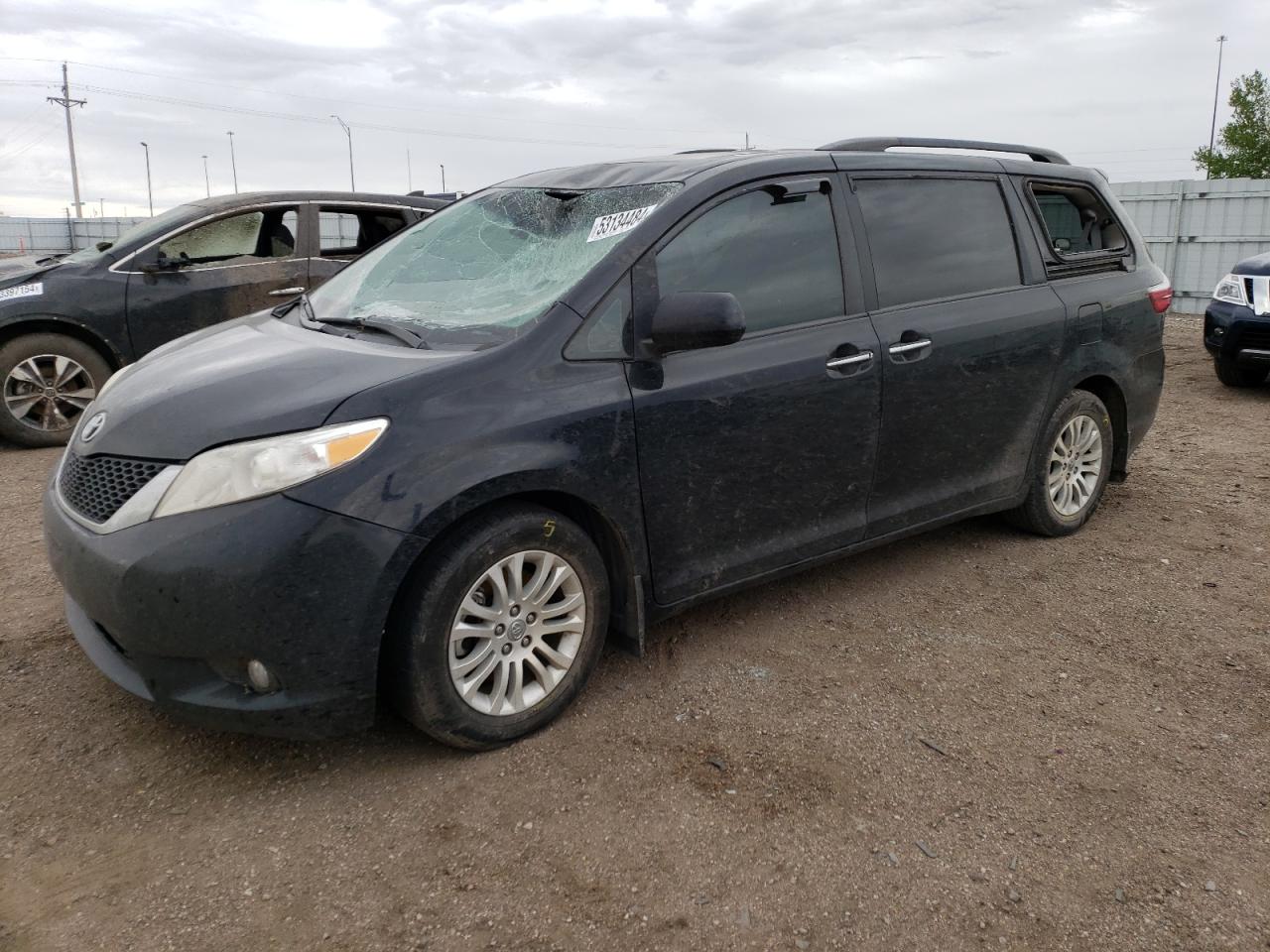 toyota sienna 2017 5tdyz3dc8hs864866